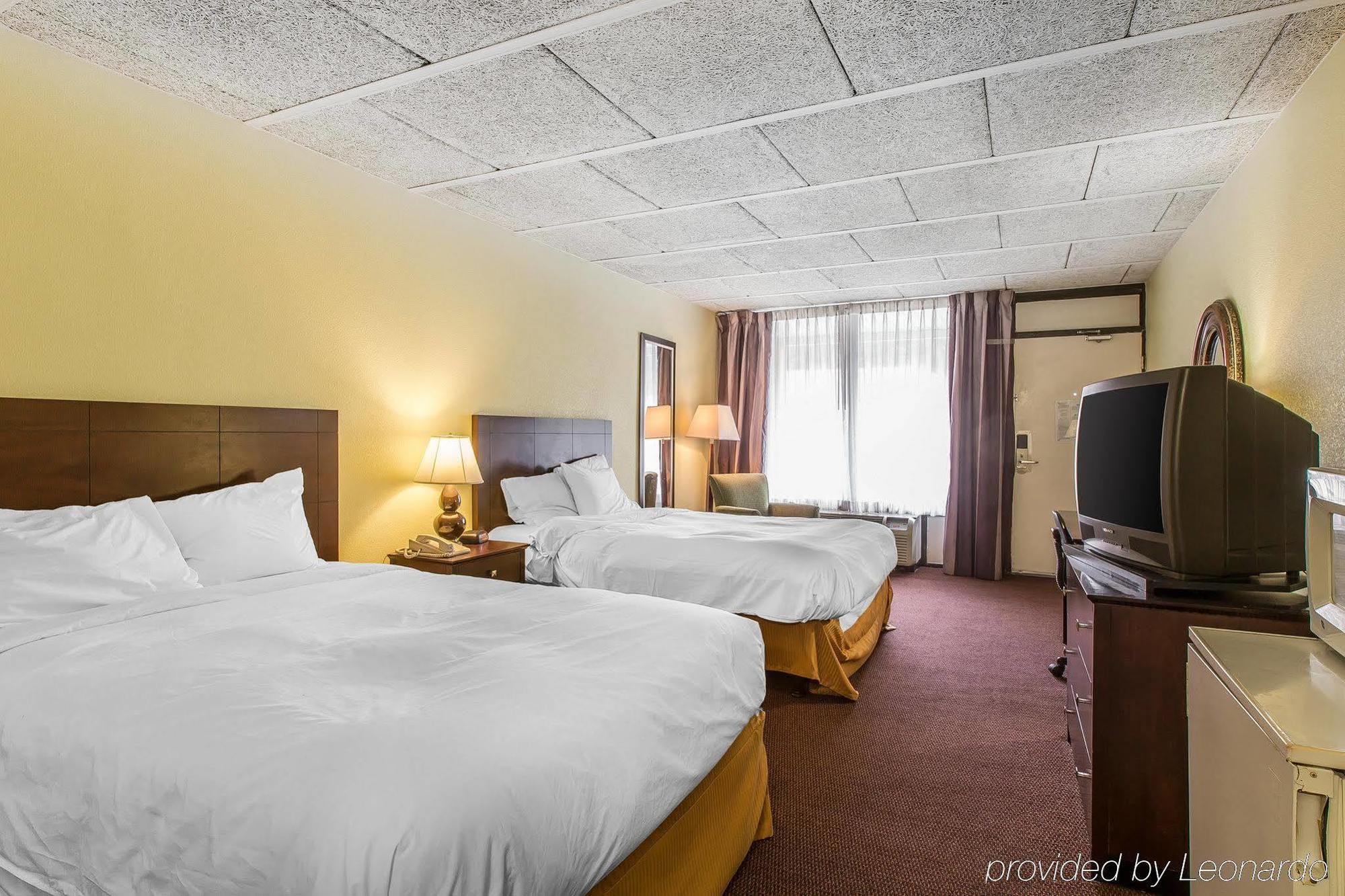 Clarion Inn Brunswick Buitenkant foto