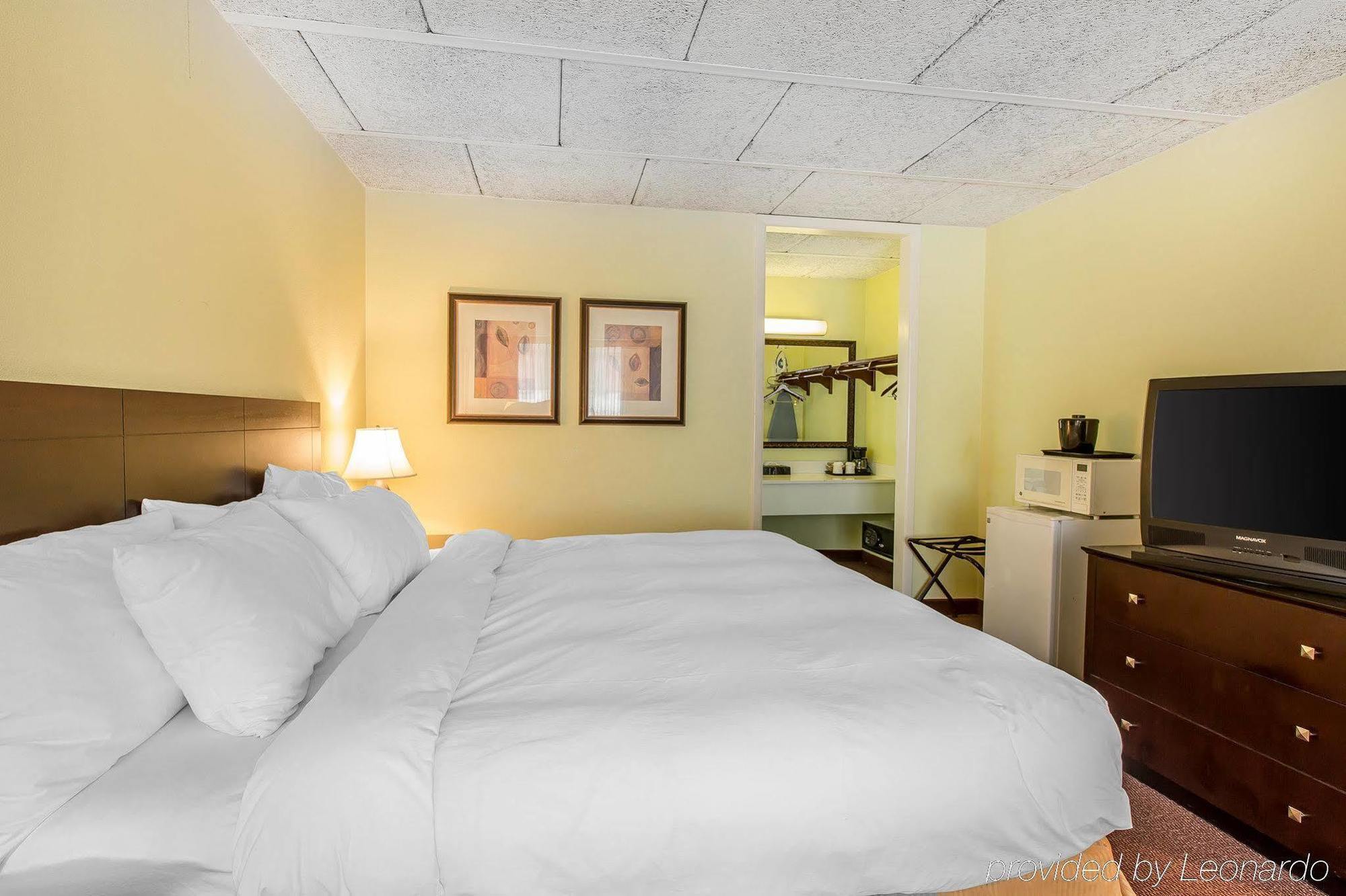 Clarion Inn Brunswick Buitenkant foto